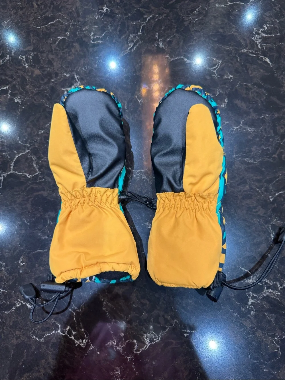 Dakine insulated kids